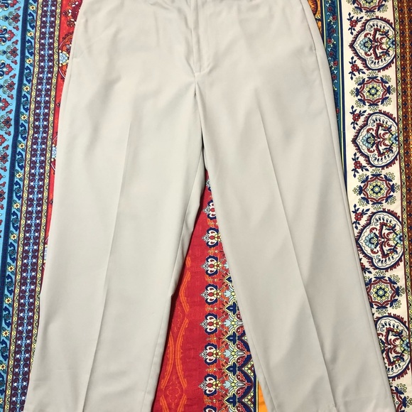 PRO TOUR MEN’s GOLF PANTS. GREAT ON THE COURSE W/GRIPPPERS.☆EUC☆ - Picture 2 of 6